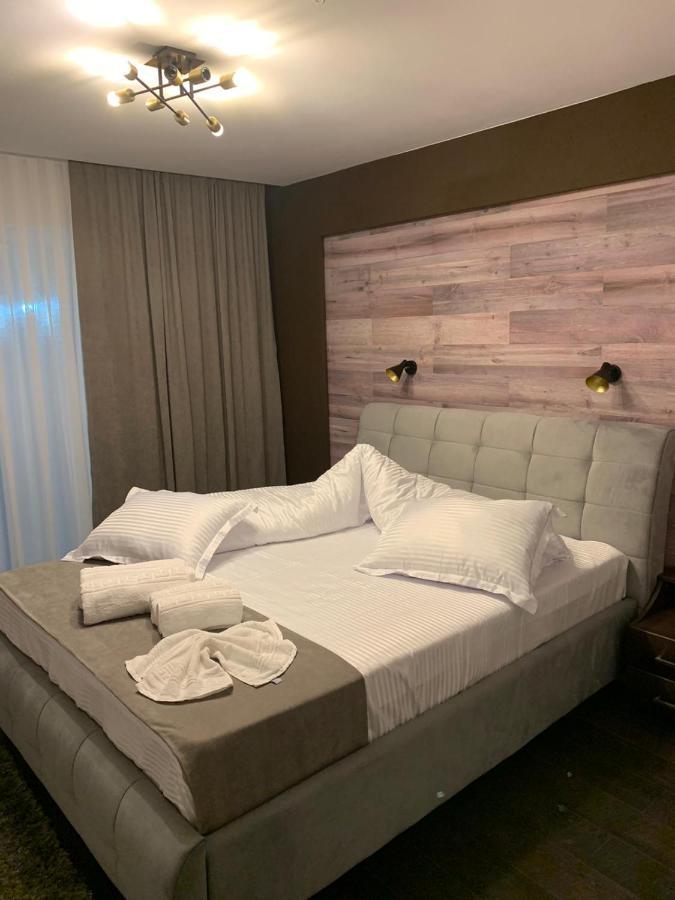 Doftana Apartaments Teşila Buitenkant foto