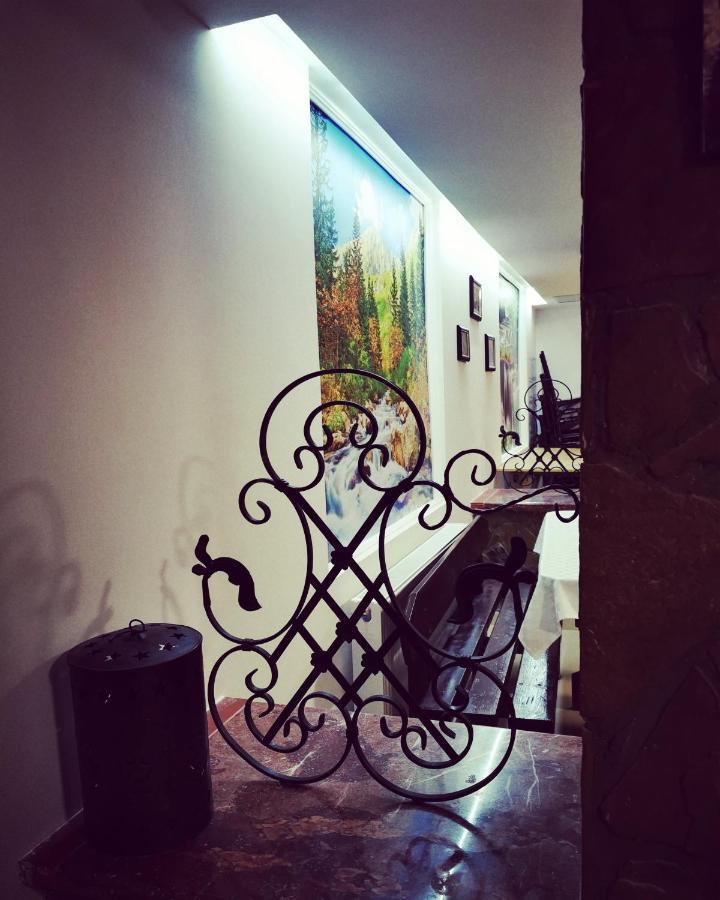Doftana Apartaments Teşila Buitenkant foto