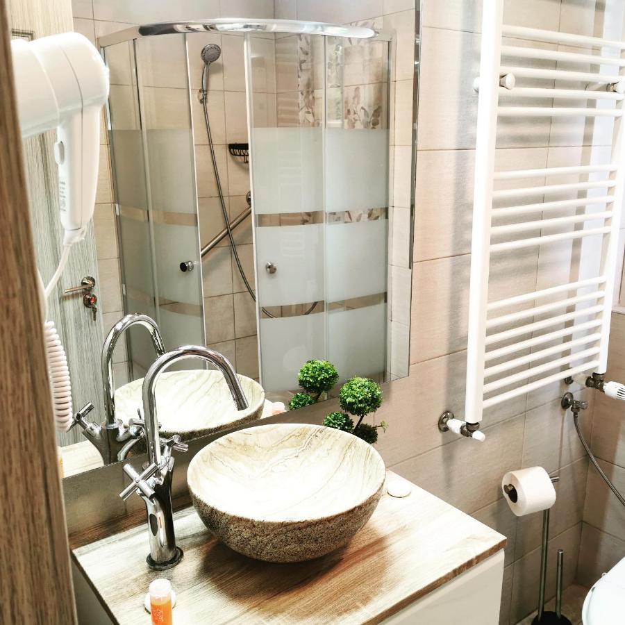 Doftana Apartaments Teşila Buitenkant foto