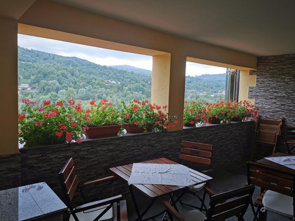 Doftana Apartaments Teşila Buitenkant foto