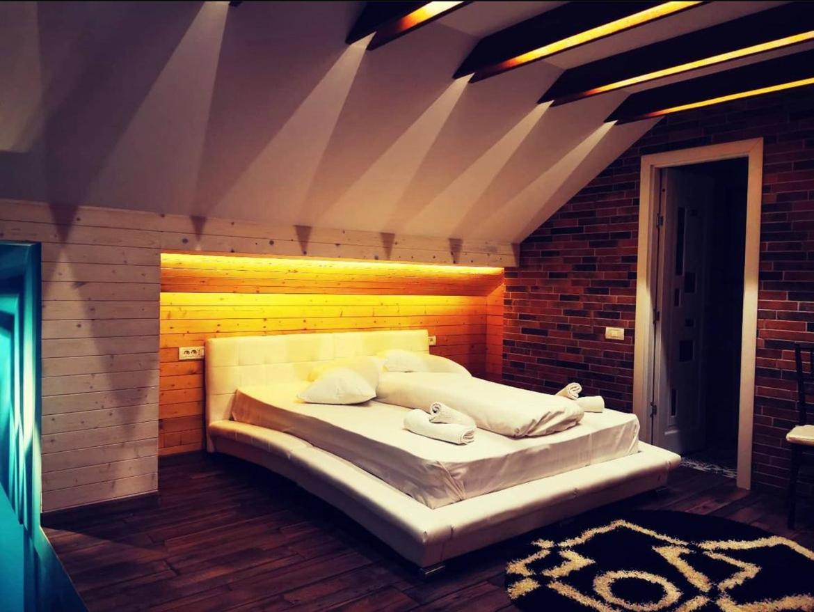 Doftana Apartaments Teşila Buitenkant foto